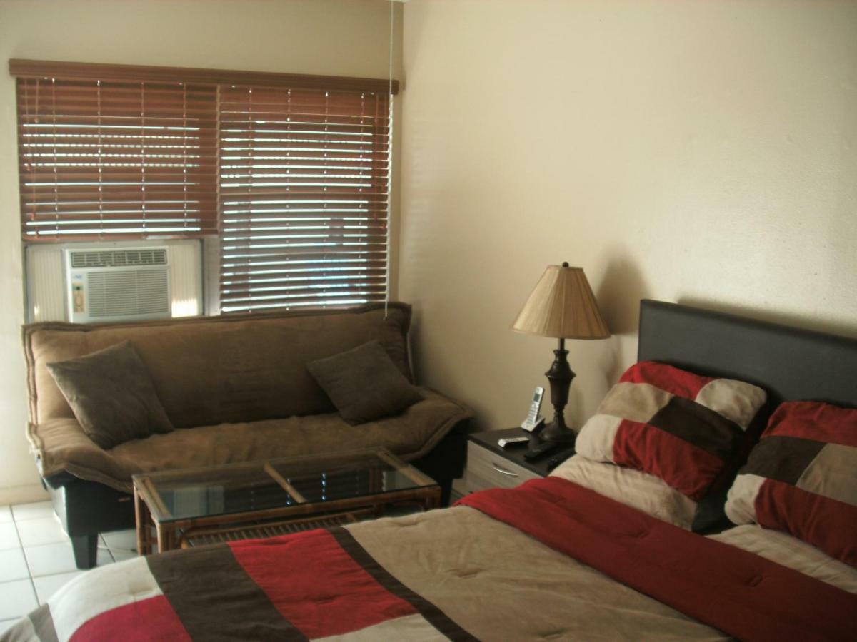شقة Newly Furnished Large, Clean, Quiet Private Unit فورت لودرديل المظهر الخارجي الصورة